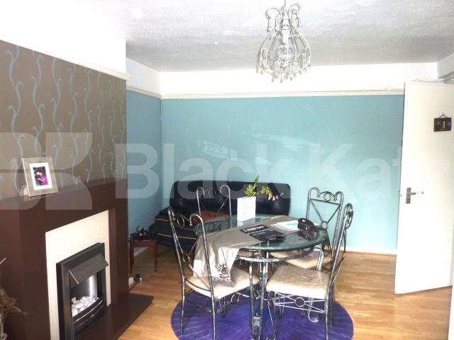 			NEW INSTRUCTION, 3 Bedroom, 1 bath, 1 reception Flat			 Margery Street, Russell Sq-Clerkenwell